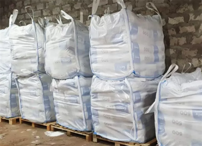 Цемент белый 500 слинг-бэг 1400кг (35 п/э мешков по 40кг) 1660